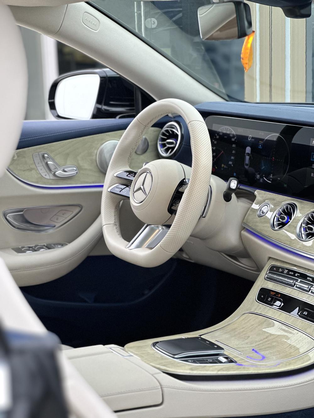 Mercedes-Benz Mercedes-Benz E-Class (Import)