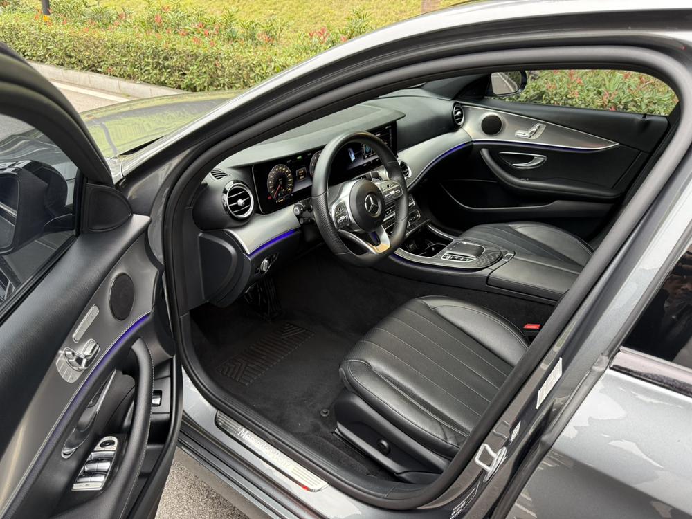 Mercedes-Benz Mercedes-Benz E-Class (Import)