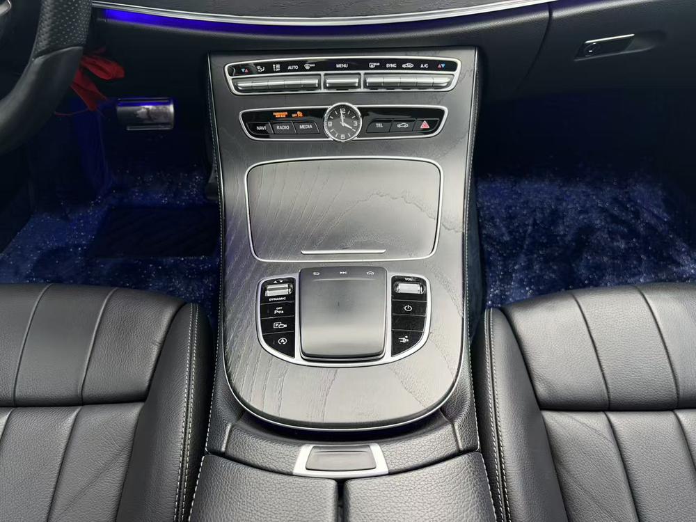 Mercedes-Benz Mercedes-Benz E-Class (Import)