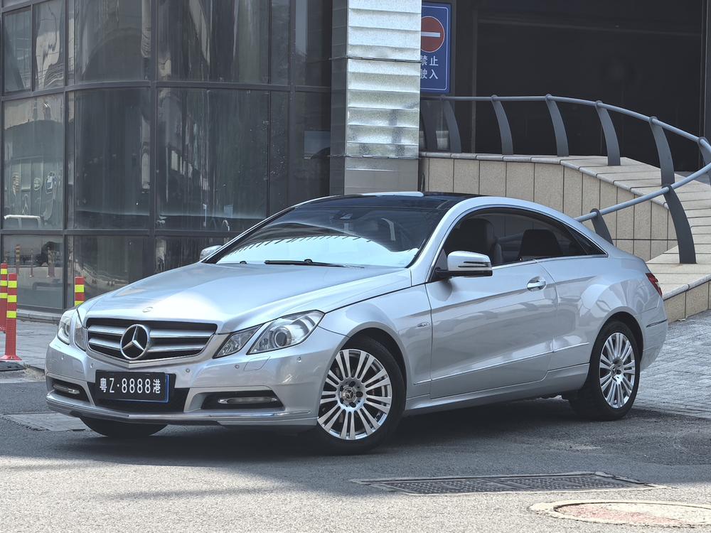 Mercedes-Benz Mercedes-Benz E-Class (Import)