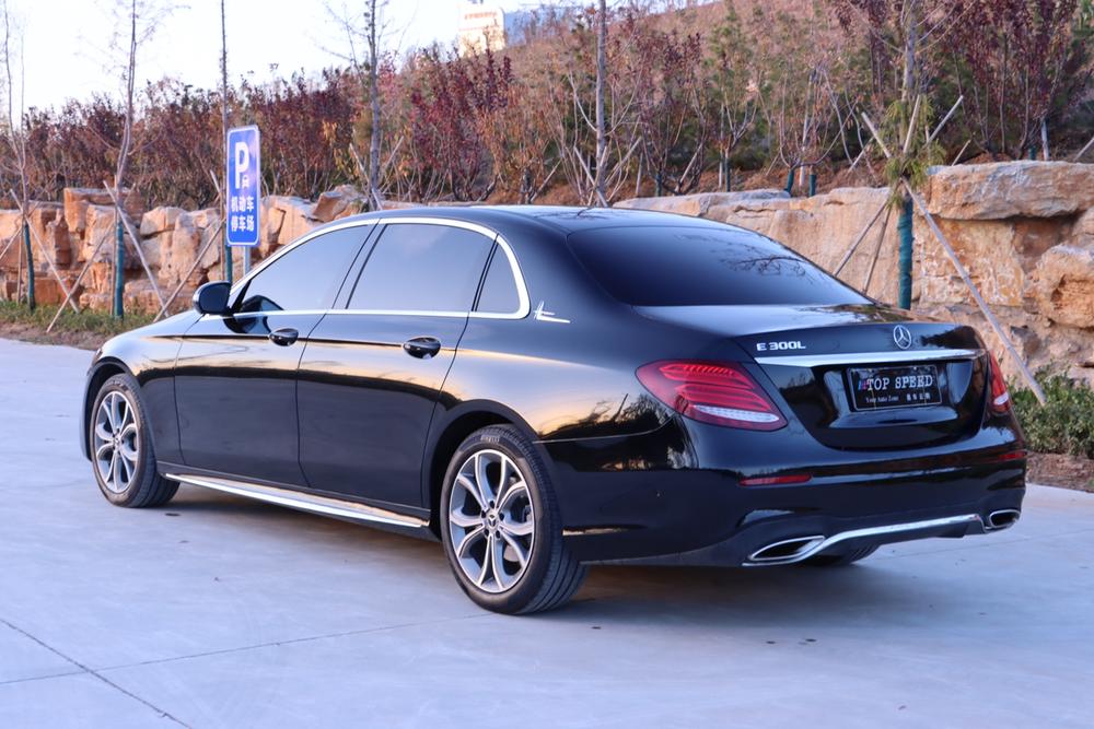 Mercedes-Benz Mercedes-Benz E-Class