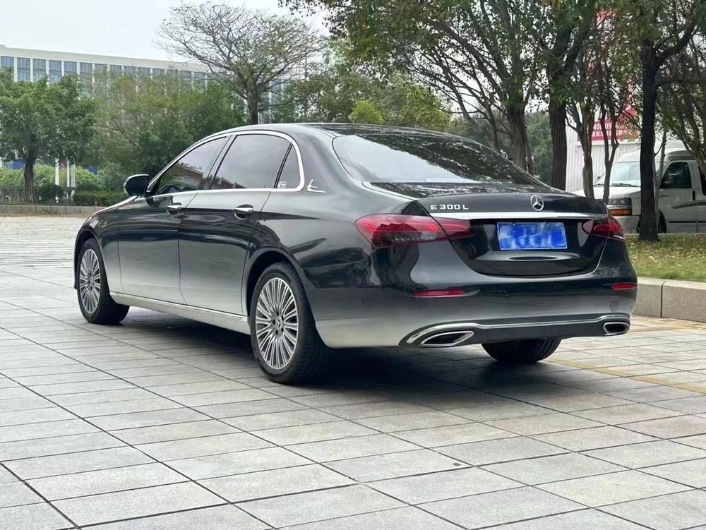 Mercedes-Benz Mercedes-Benz E-Class