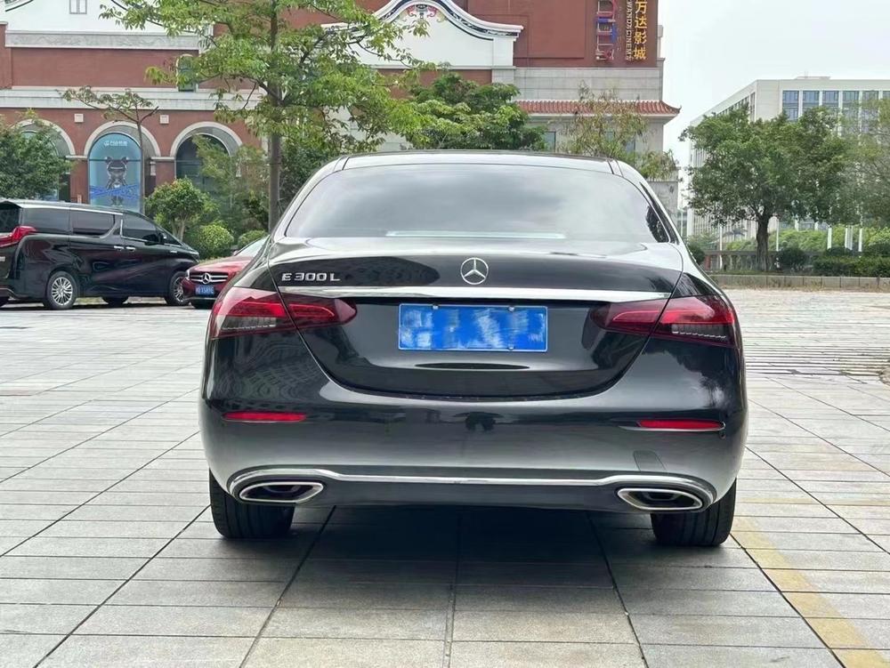 Mercedes-Benz Mercedes-Benz E-Class