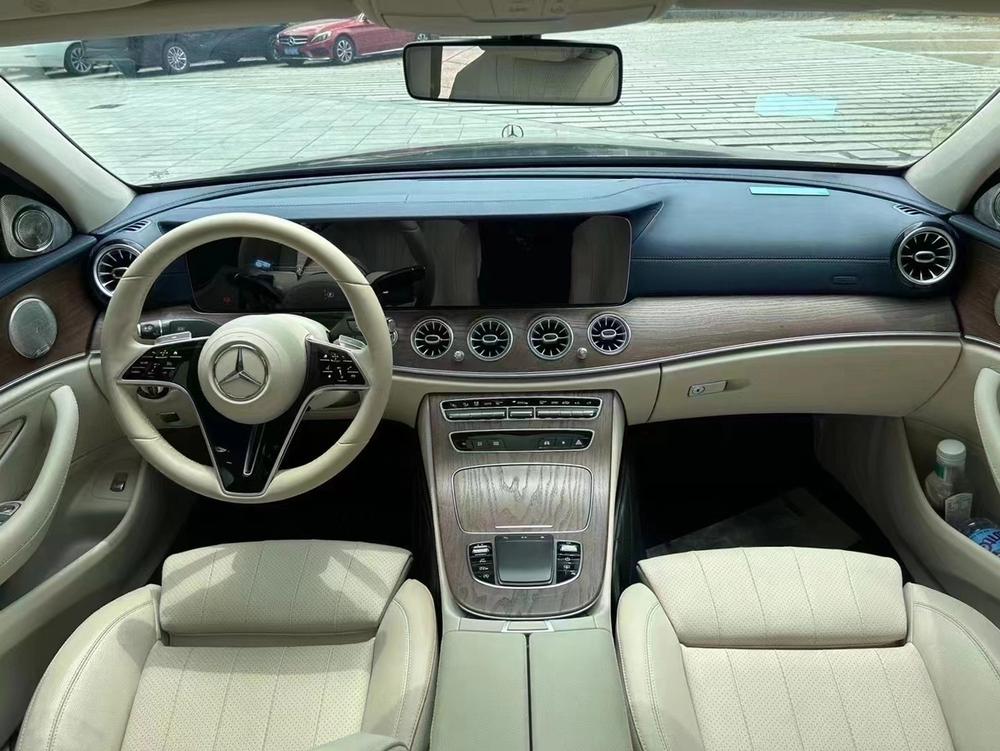 Mercedes-Benz Mercedes-Benz E-Class