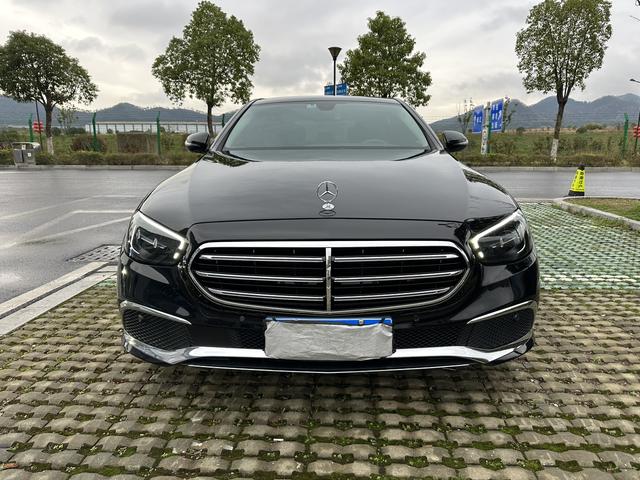 Mercedes-Benz Mercedes-Benz E-Class