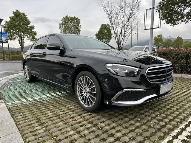 Mercedes-Benz Mercedes-Benz E-Class