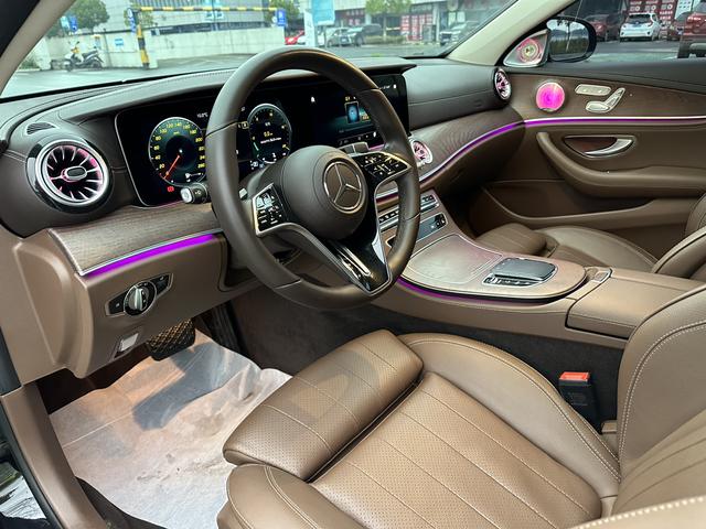 Mercedes-Benz Mercedes-Benz E-Class