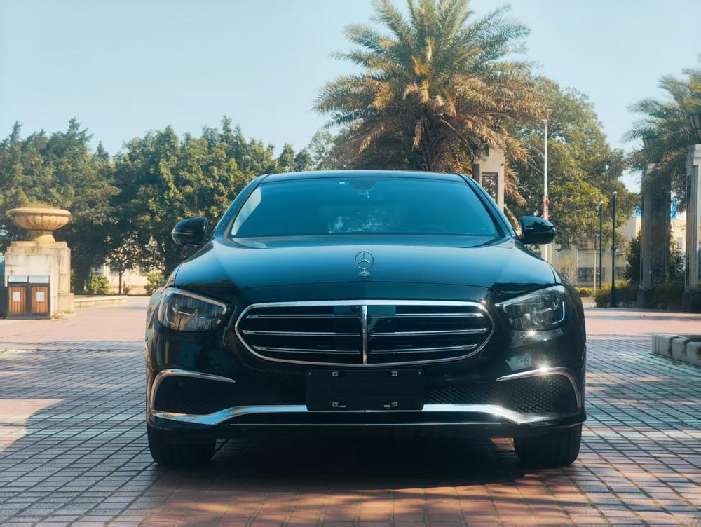 Mercedes-Benz Mercedes-Benz E-Class