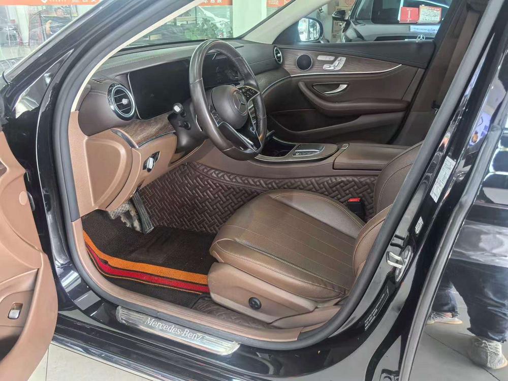 Mercedes-Benz Mercedes-Benz E-Class