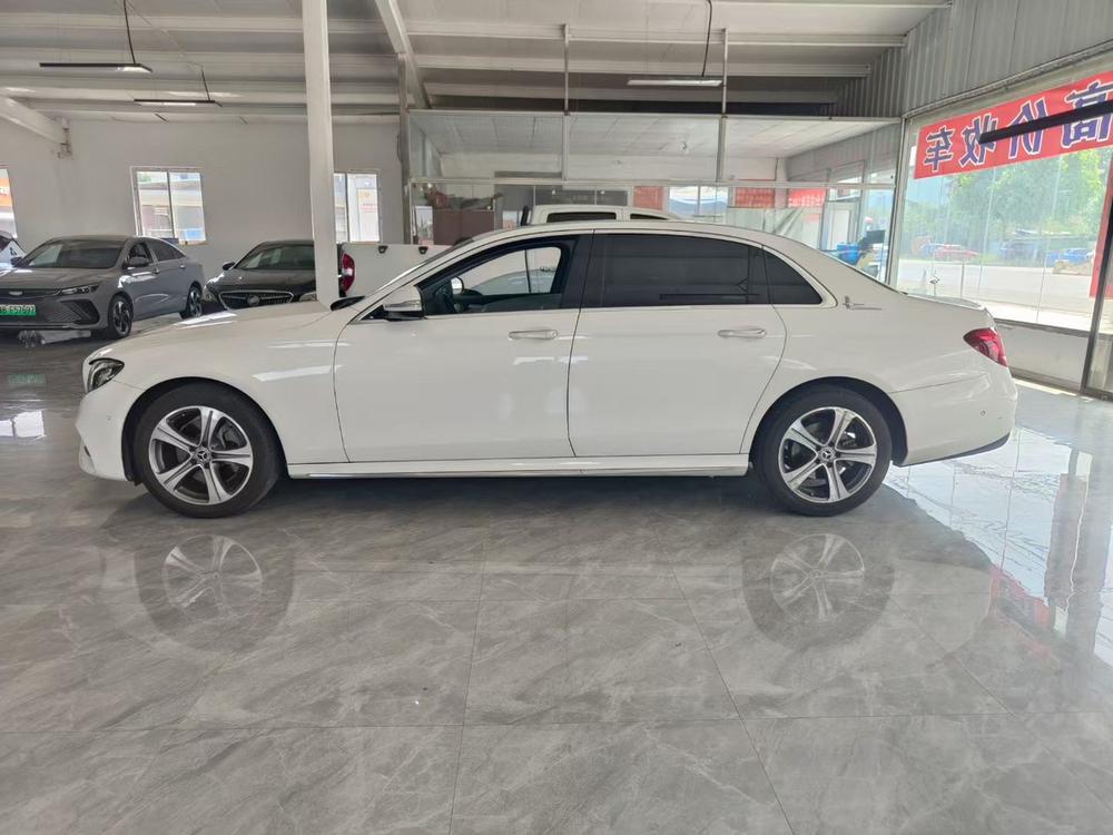 Mercedes-Benz Mercedes-Benz E-Class