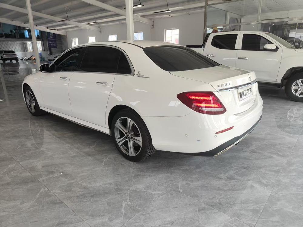 Mercedes-Benz Mercedes-Benz E-Class