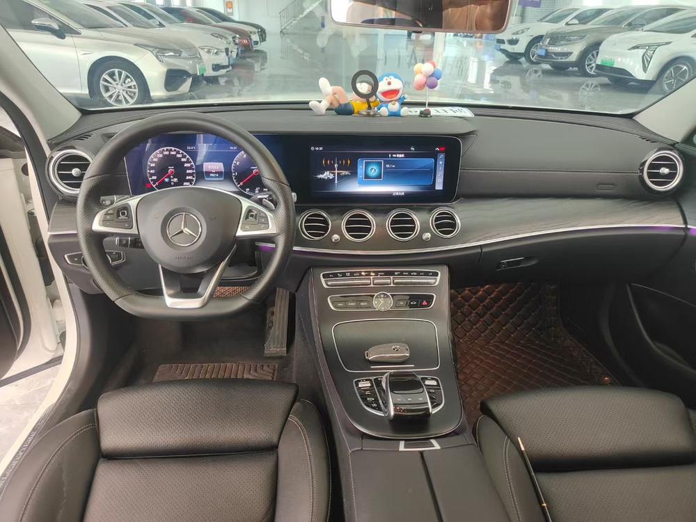 Mercedes-Benz Mercedes-Benz E-Class