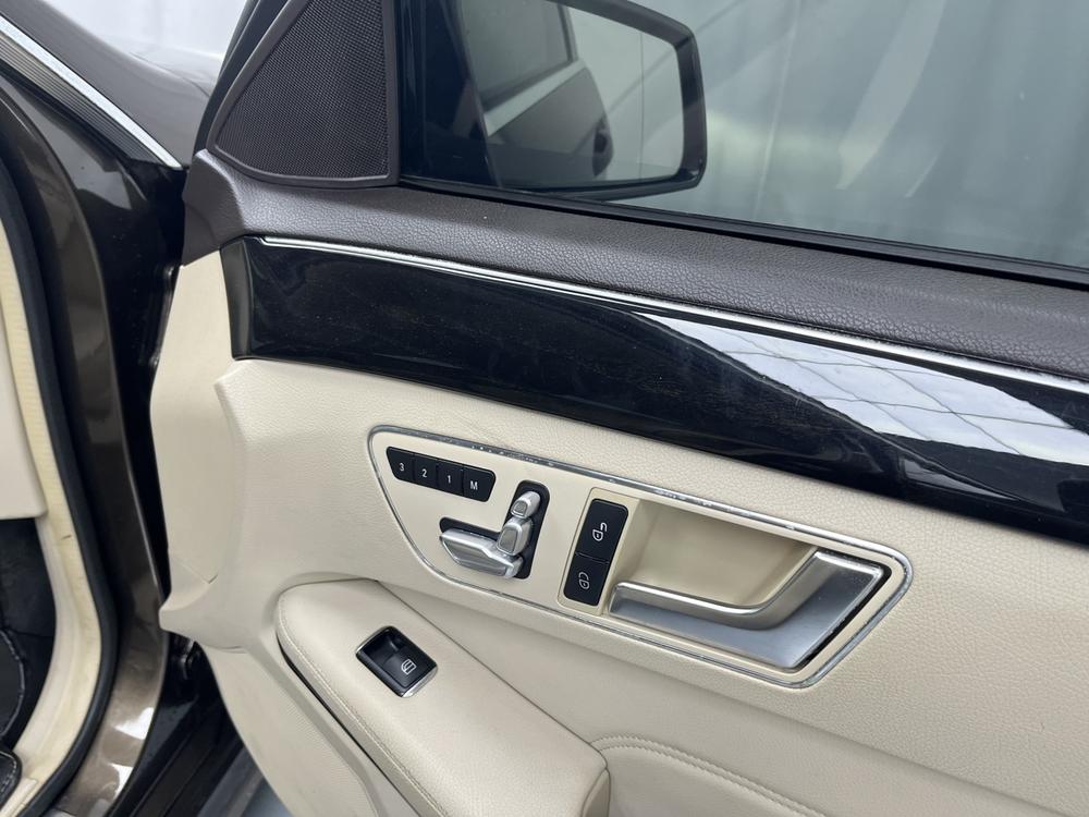 Mercedes-Benz Mercedes-Benz E-Class