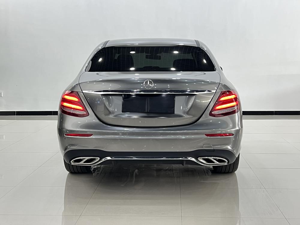 Mercedes-Benz Mercedes-Benz E-Class