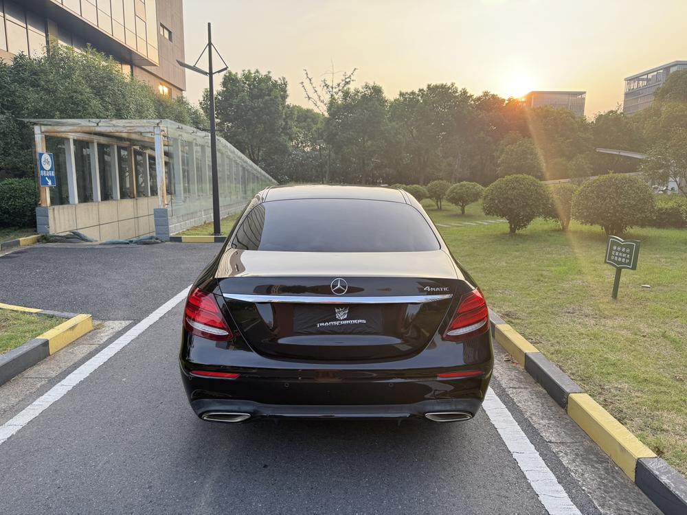 Mercedes-Benz Mercedes-Benz E-Class