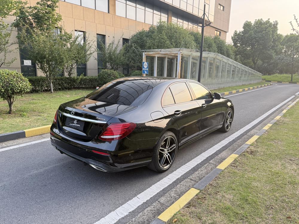 Mercedes-Benz Mercedes-Benz E-Class