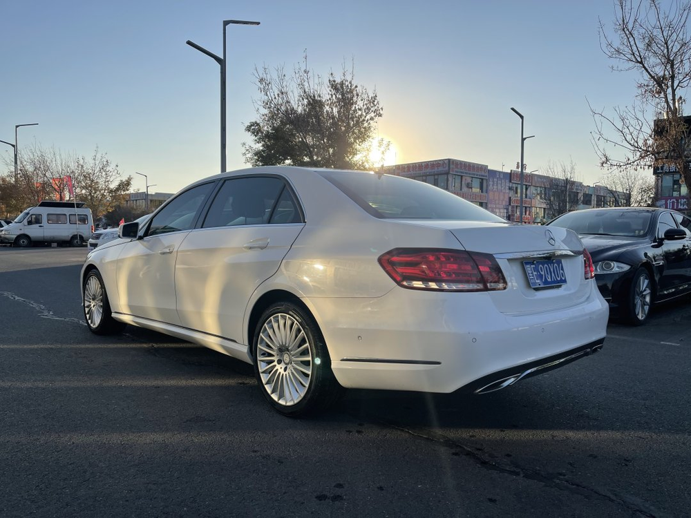 Mercedes-Benz Mercedes-Benz E-Class