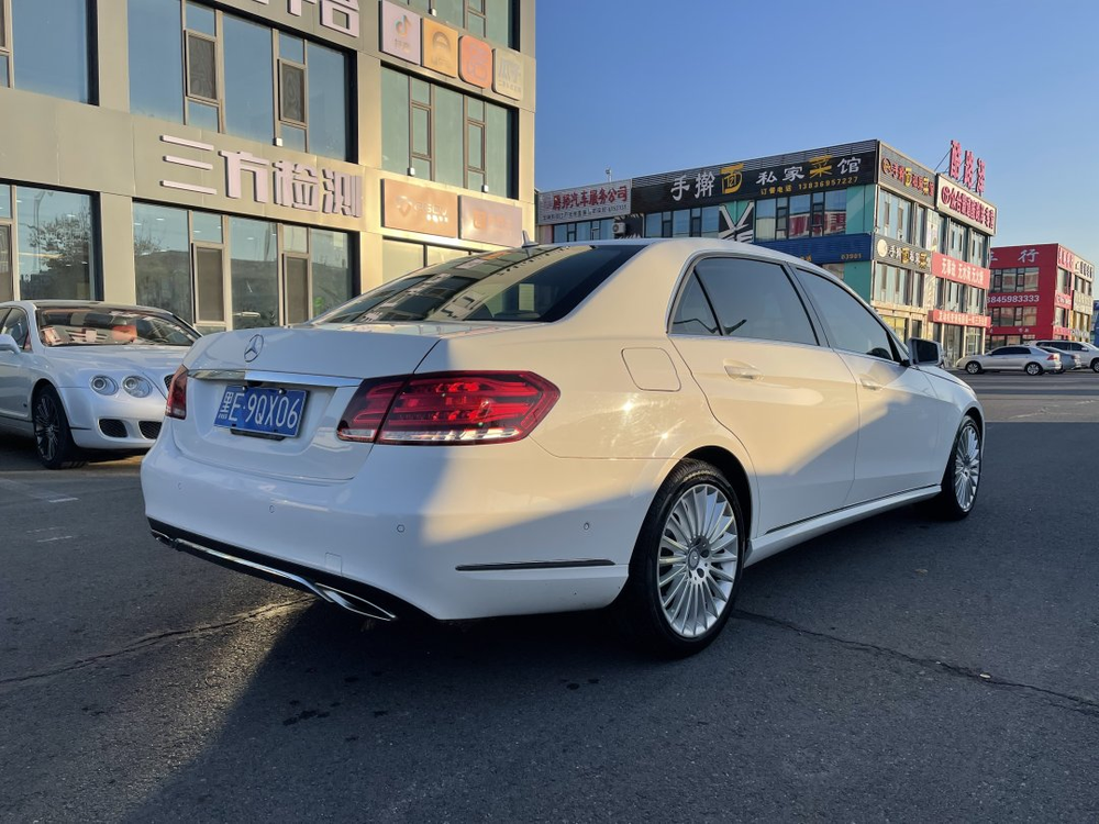 Mercedes-Benz Mercedes-Benz E-Class