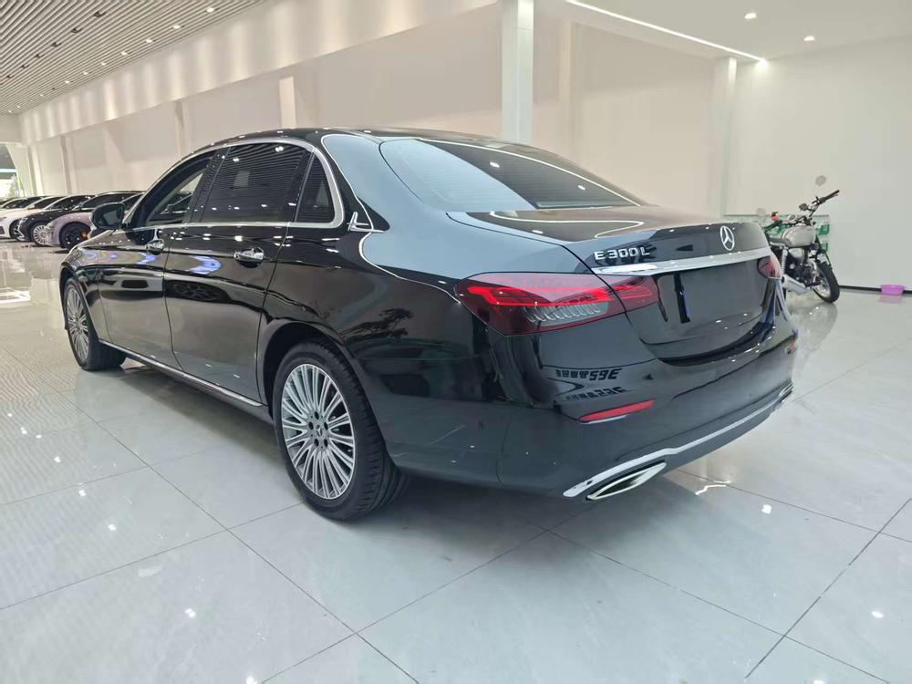 Mercedes-Benz Mercedes-Benz E-Class