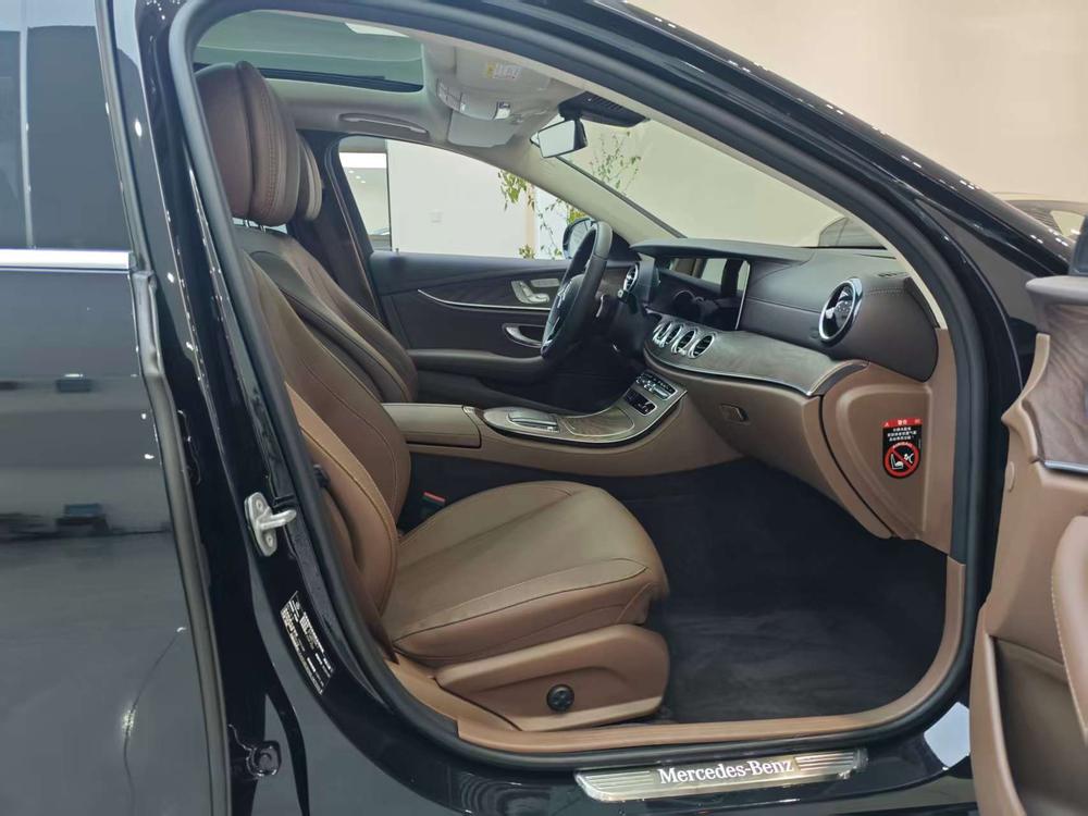 Mercedes-Benz Mercedes-Benz E-Class