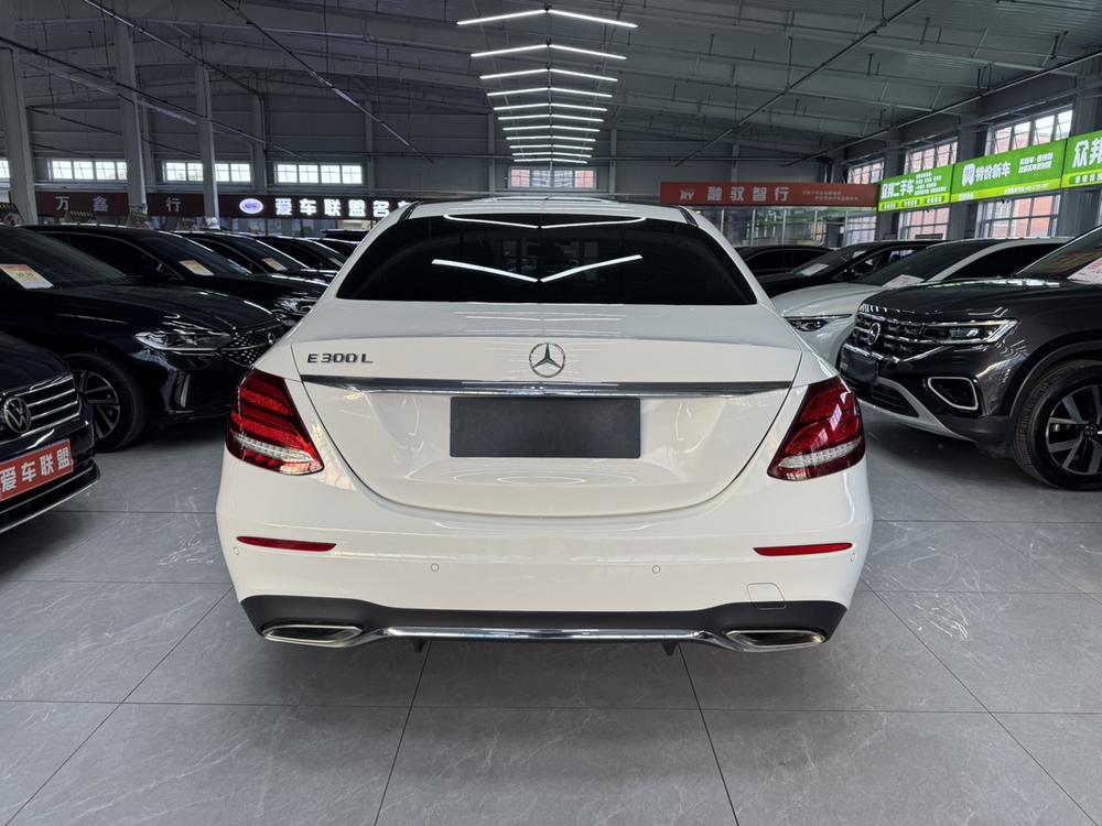 Mercedes-Benz Mercedes-Benz E-Class