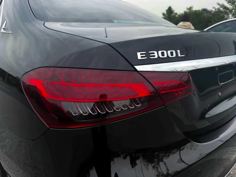 Mercedes-Benz Mercedes-Benz E-Class