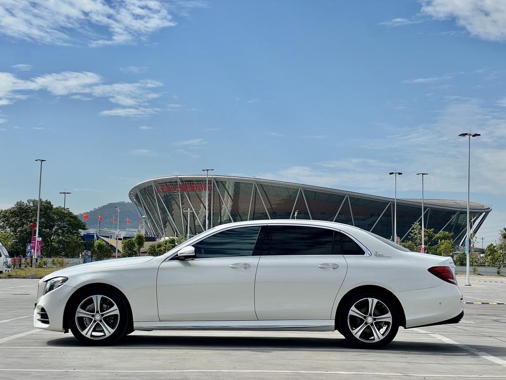 Mercedes-Benz Mercedes-Benz E-Class