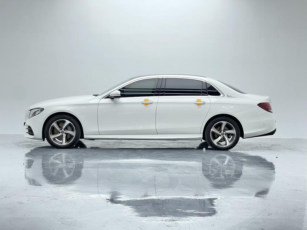 Mercedes-Benz Mercedes-Benz E-Class