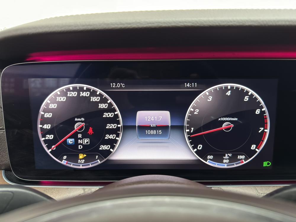 Mercedes-Benz Mercedes-Benz E-Class
