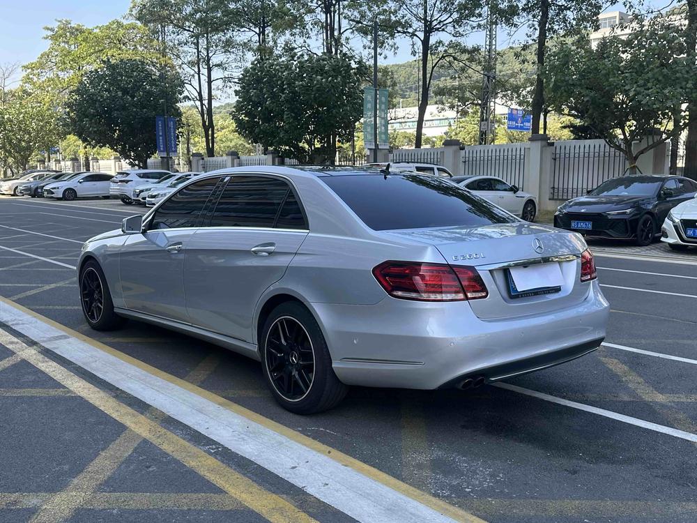 Mercedes-Benz Mercedes-Benz E-Class