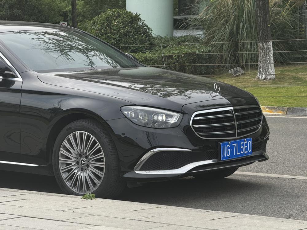 Mercedes-Benz Mercedes-Benz E-Class