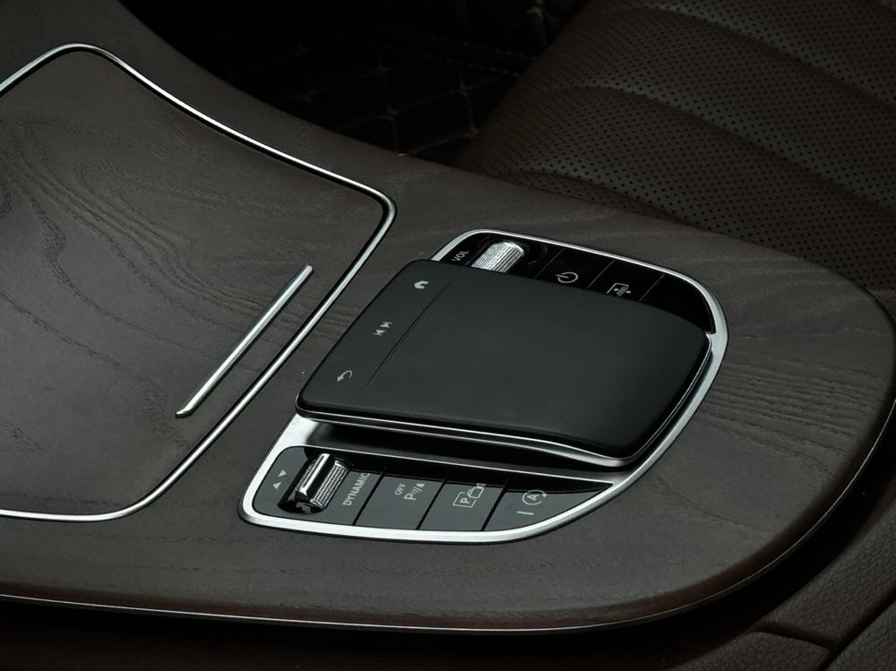 Mercedes-Benz Mercedes-Benz E-Class