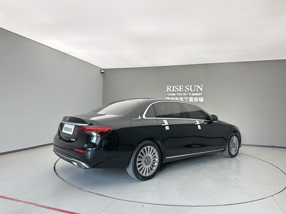 Mercedes-Benz Mercedes-Benz E-Class