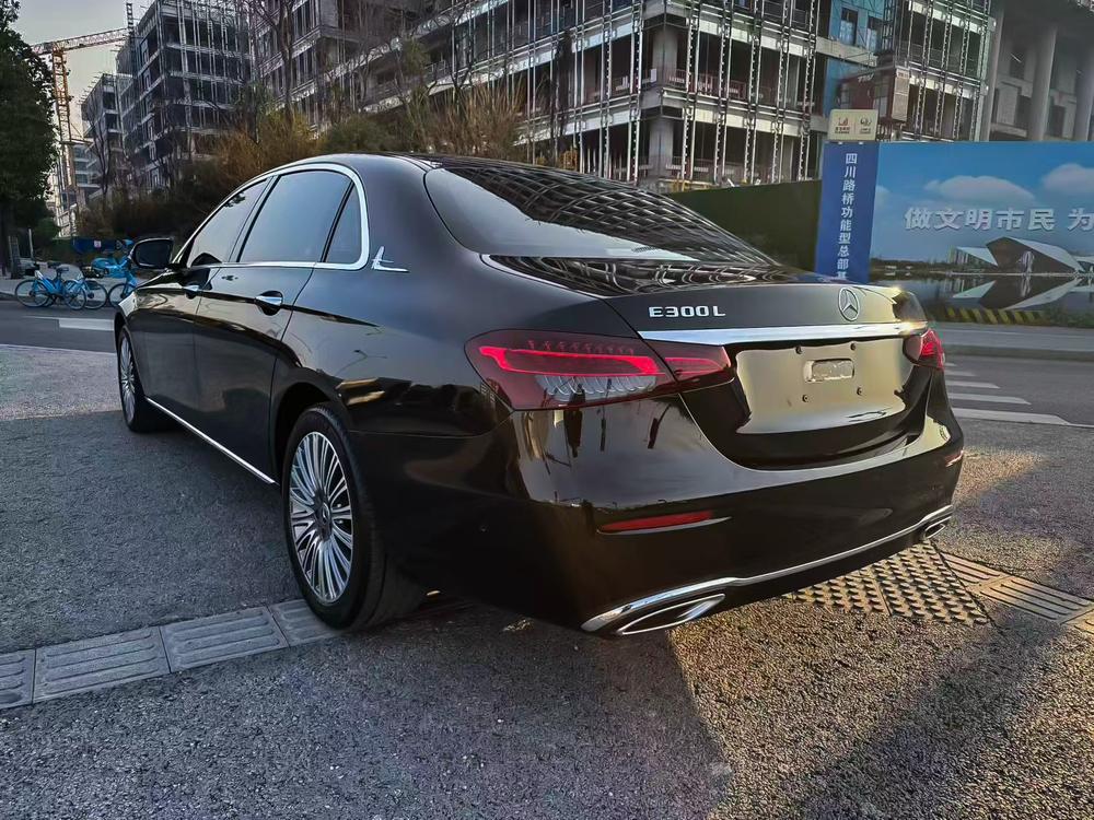 Mercedes-Benz Mercedes-Benz E-Class