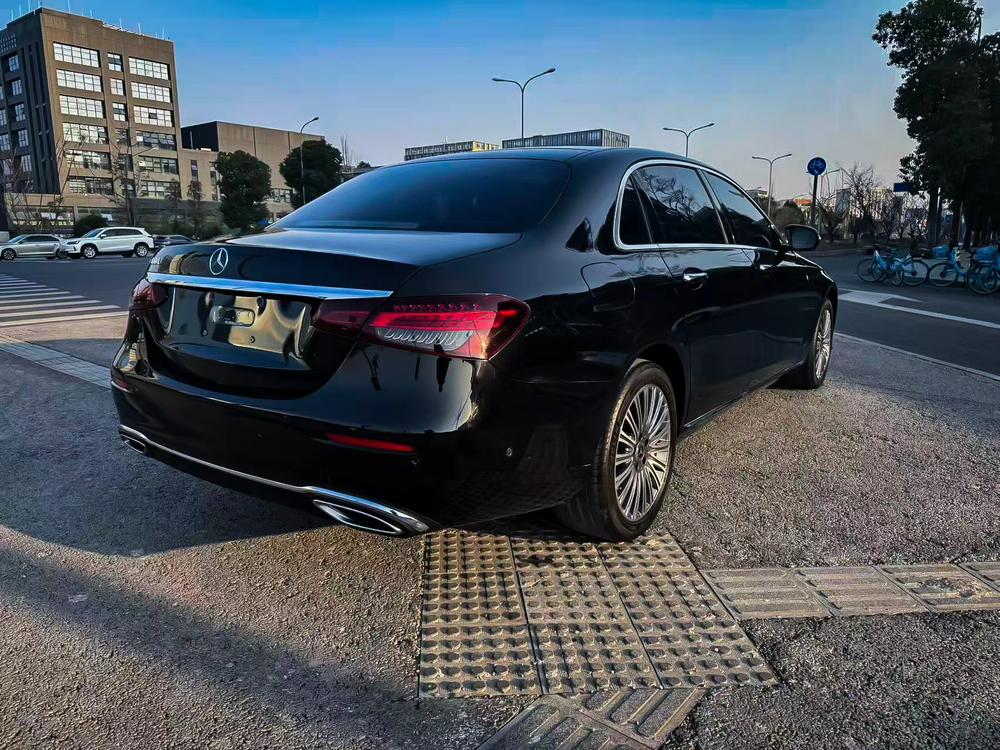 Mercedes-Benz Mercedes-Benz E-Class