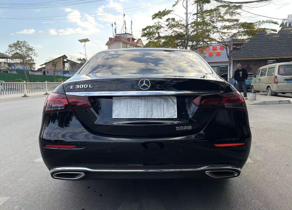 Mercedes-Benz Mercedes-Benz E-Class