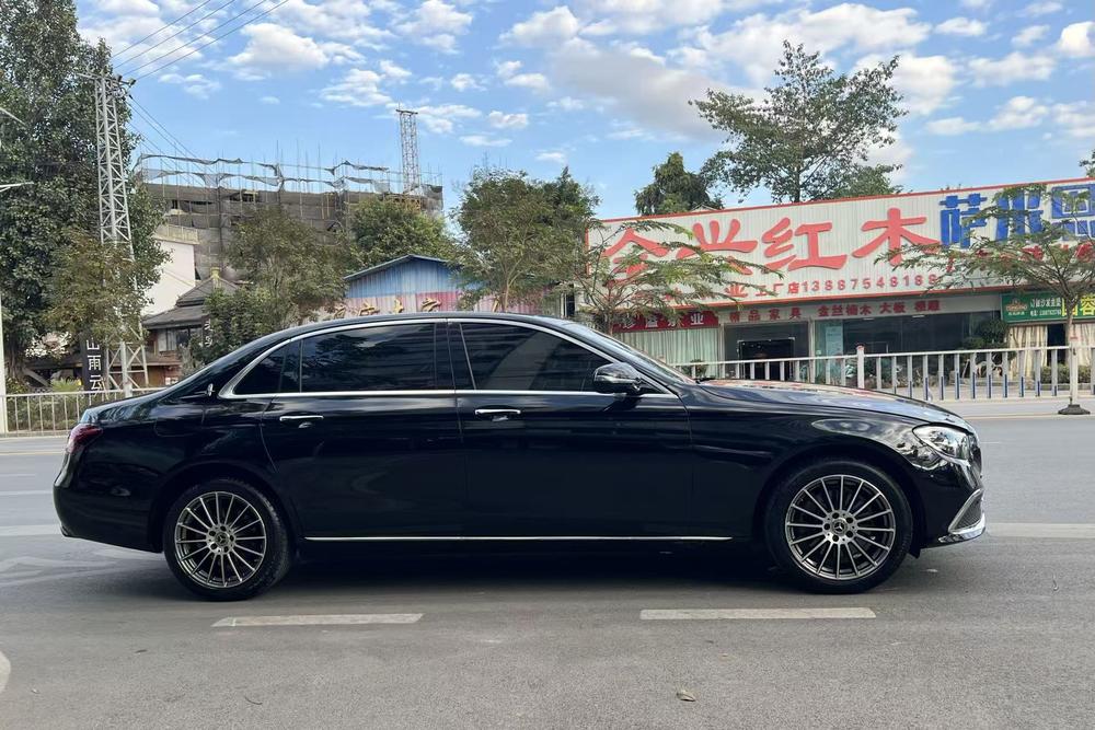 Mercedes-Benz Mercedes-Benz E-Class