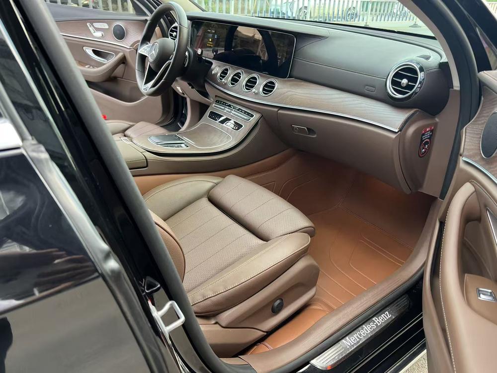 Mercedes-Benz Mercedes-Benz E-Class