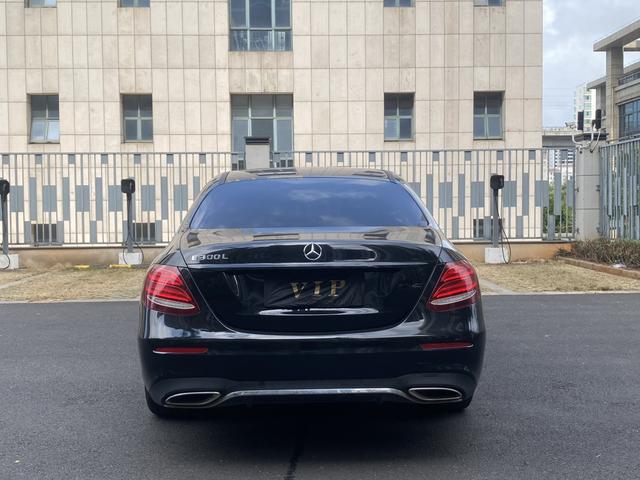 Mercedes-Benz Mercedes-Benz E-Class