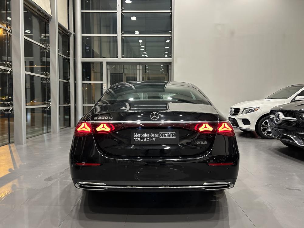 Mercedes-Benz Mercedes-Benz E-Class