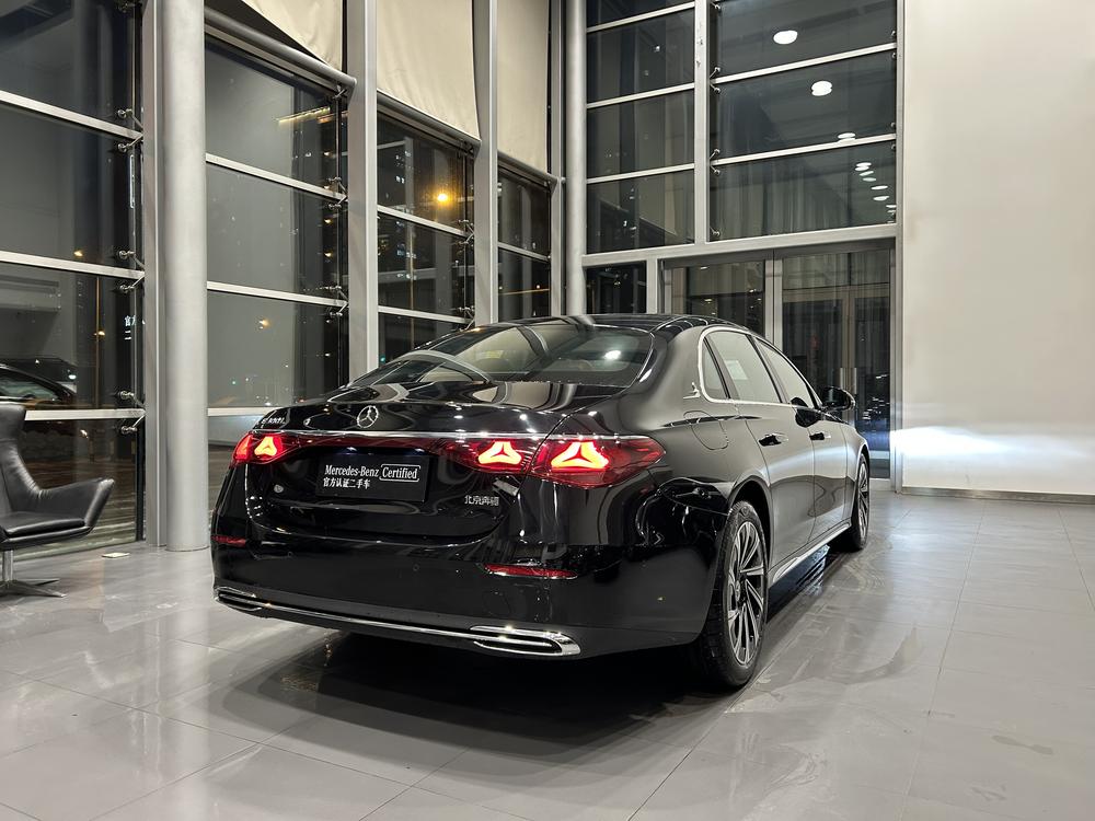 Mercedes-Benz Mercedes-Benz E-Class