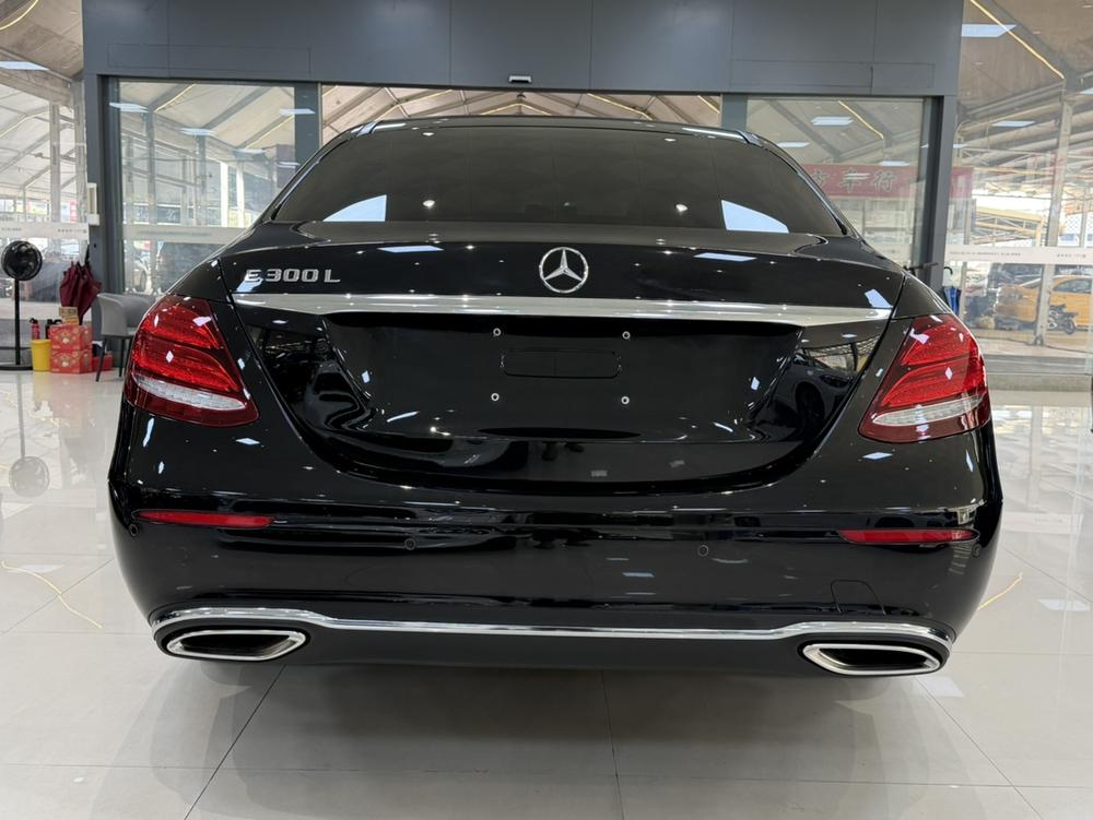 Mercedes-Benz Mercedes-Benz E-Class