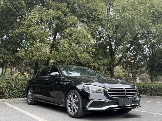 Mercedes-Benz Mercedes-Benz E-Class
