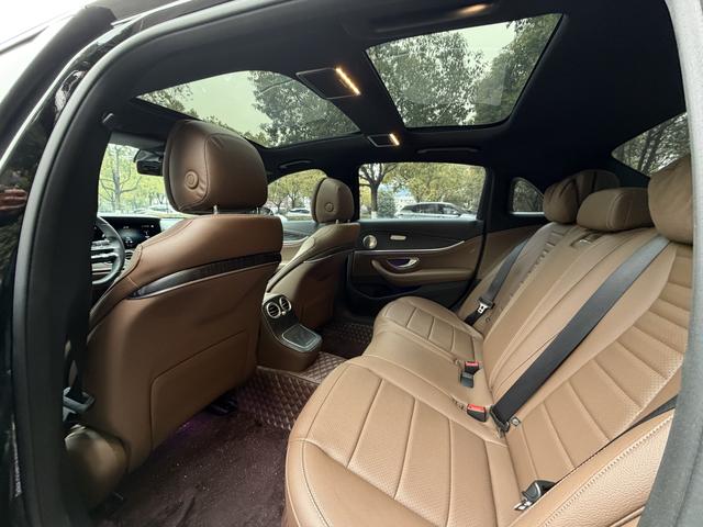 Mercedes-Benz Mercedes-Benz E-Class