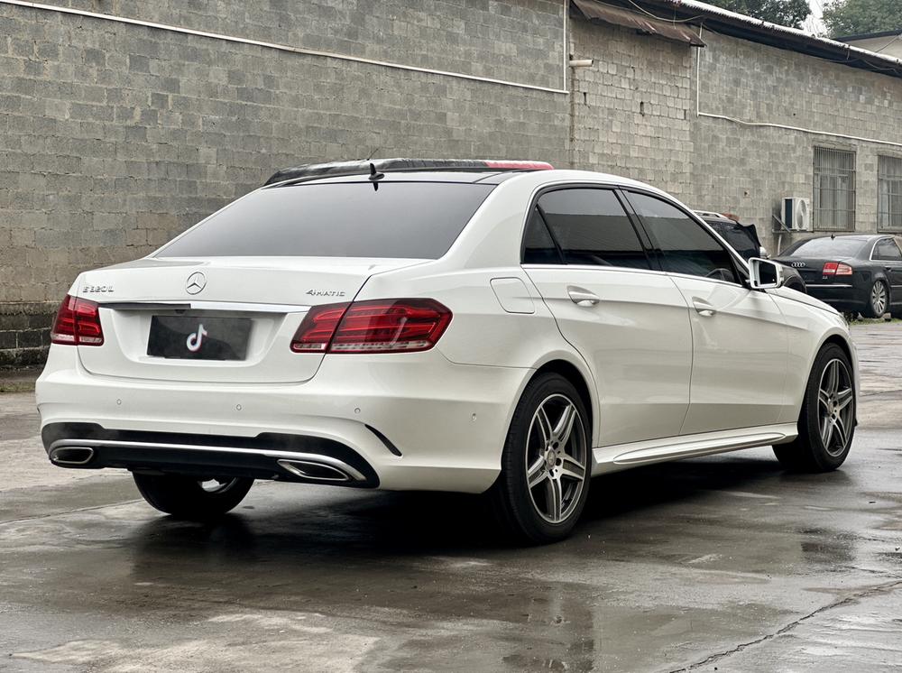 Mercedes-Benz Mercedes-Benz E-Class