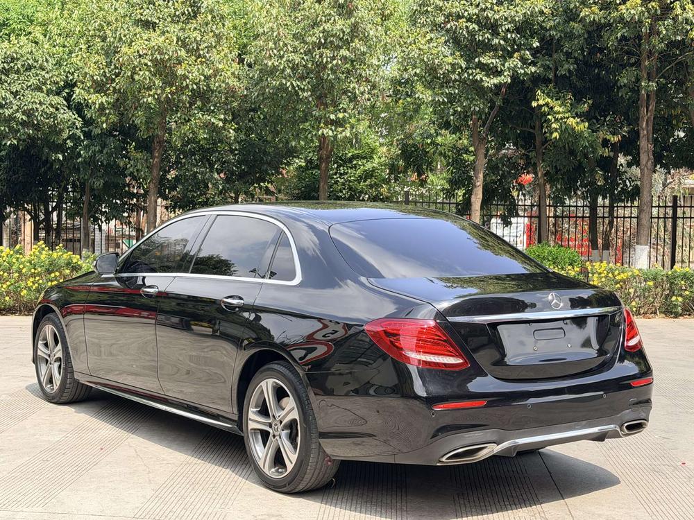 Mercedes-Benz Mercedes-Benz E-Class