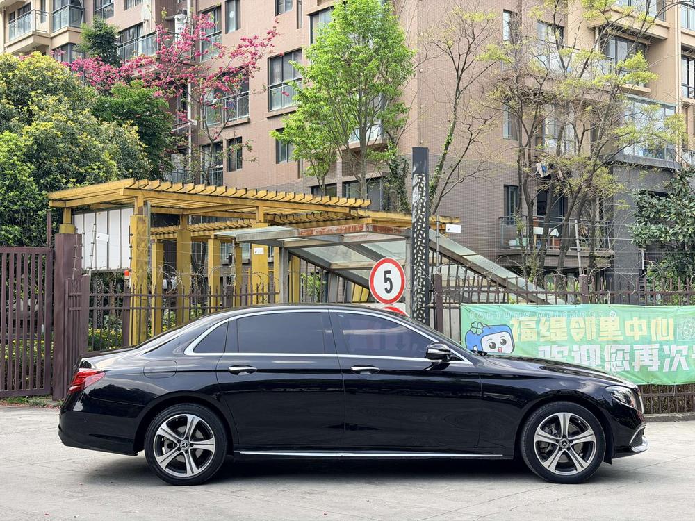 Mercedes-Benz Mercedes-Benz E-Class