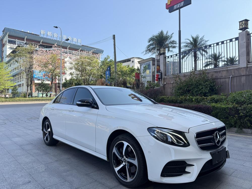Mercedes-Benz Mercedes-Benz E-Class