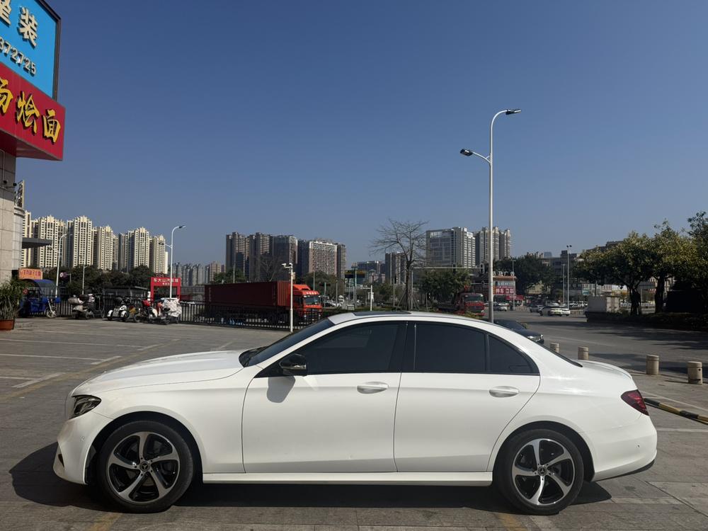 Mercedes-Benz Mercedes-Benz E-Class