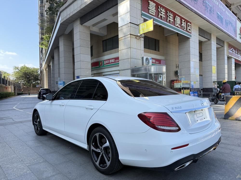 Mercedes-Benz Mercedes-Benz E-Class